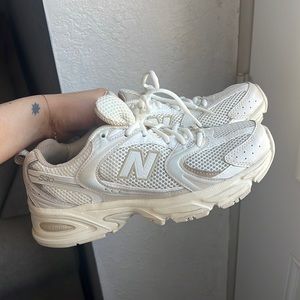 ARITZIA NEW BALANCE SNEAKERS🤍😊